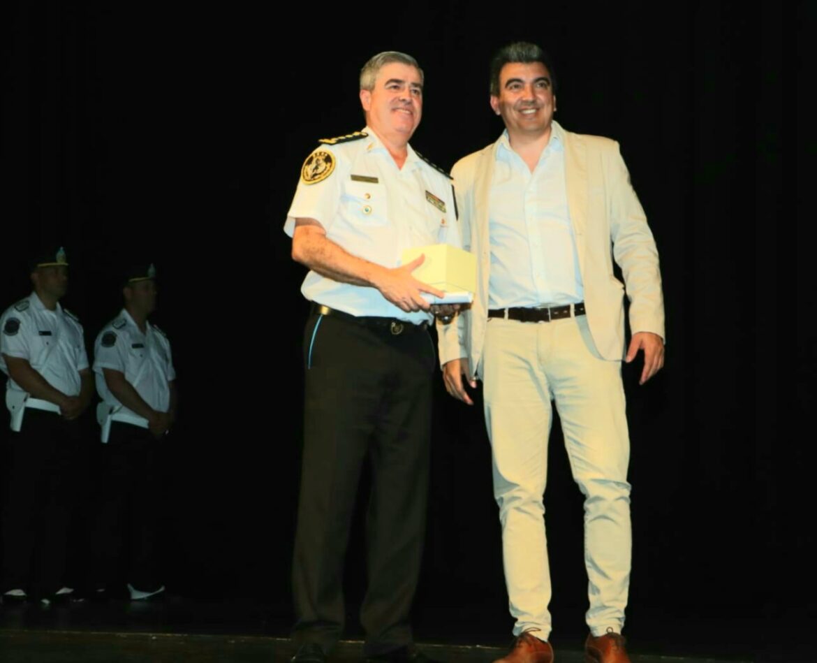 Iván Camaño, Presidente de Mision-ar para  Latinoaméricana y Europa fue invitado especial del Aniversario de Policía de Ciudad