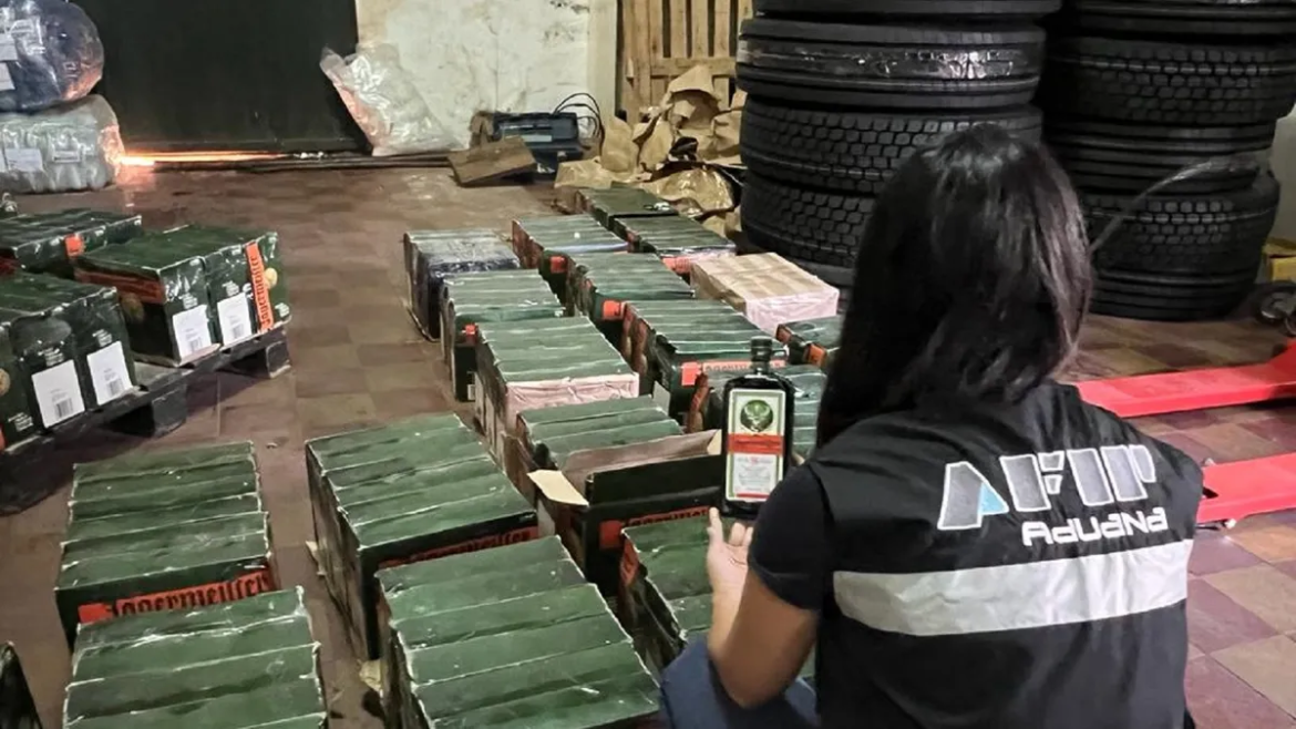 La Aduana incauta 486 licores ingresados de contrabando y valuados en más de $ 2,5 millones