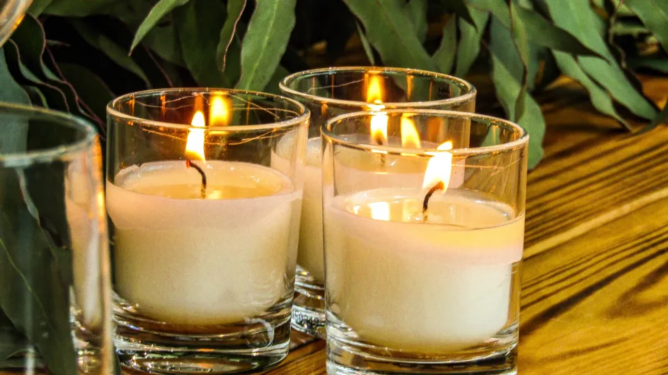 Año Nuevo: Por qué hay que prender una vela blanca